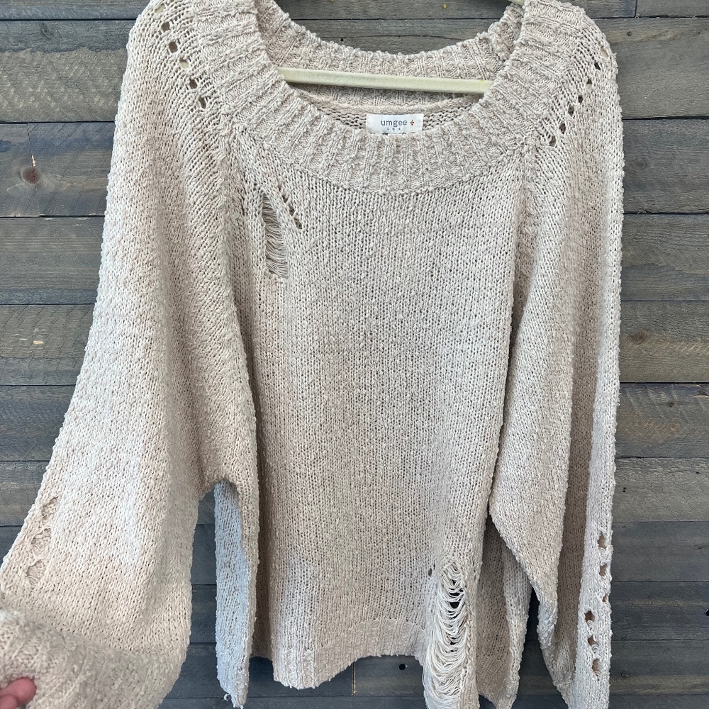 Distressed Detail Round Neck Pullover Sweater